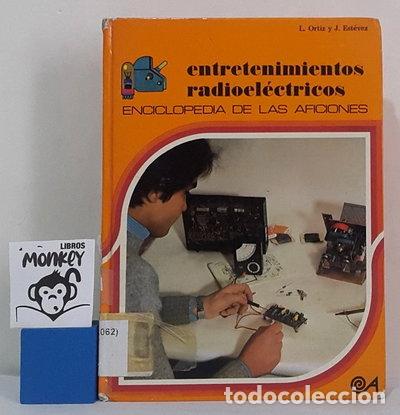 Libros: Entretenimientos radioel&eacute;ctricos- 9788437212098