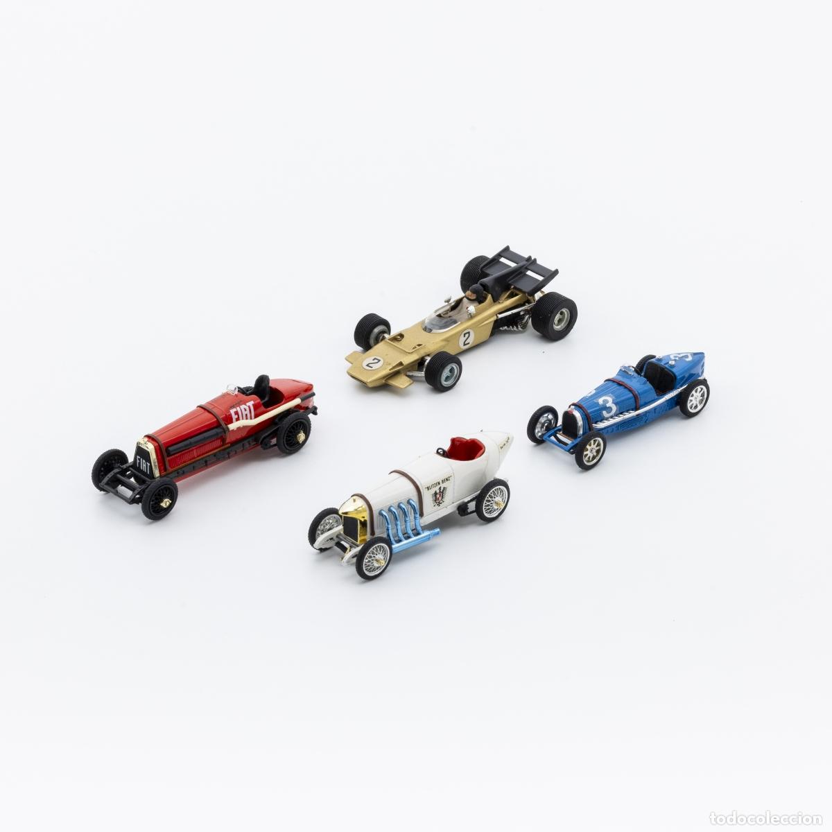 Libri di seconda mano: Juguetes - Maquetas - 4 coches en miniatura