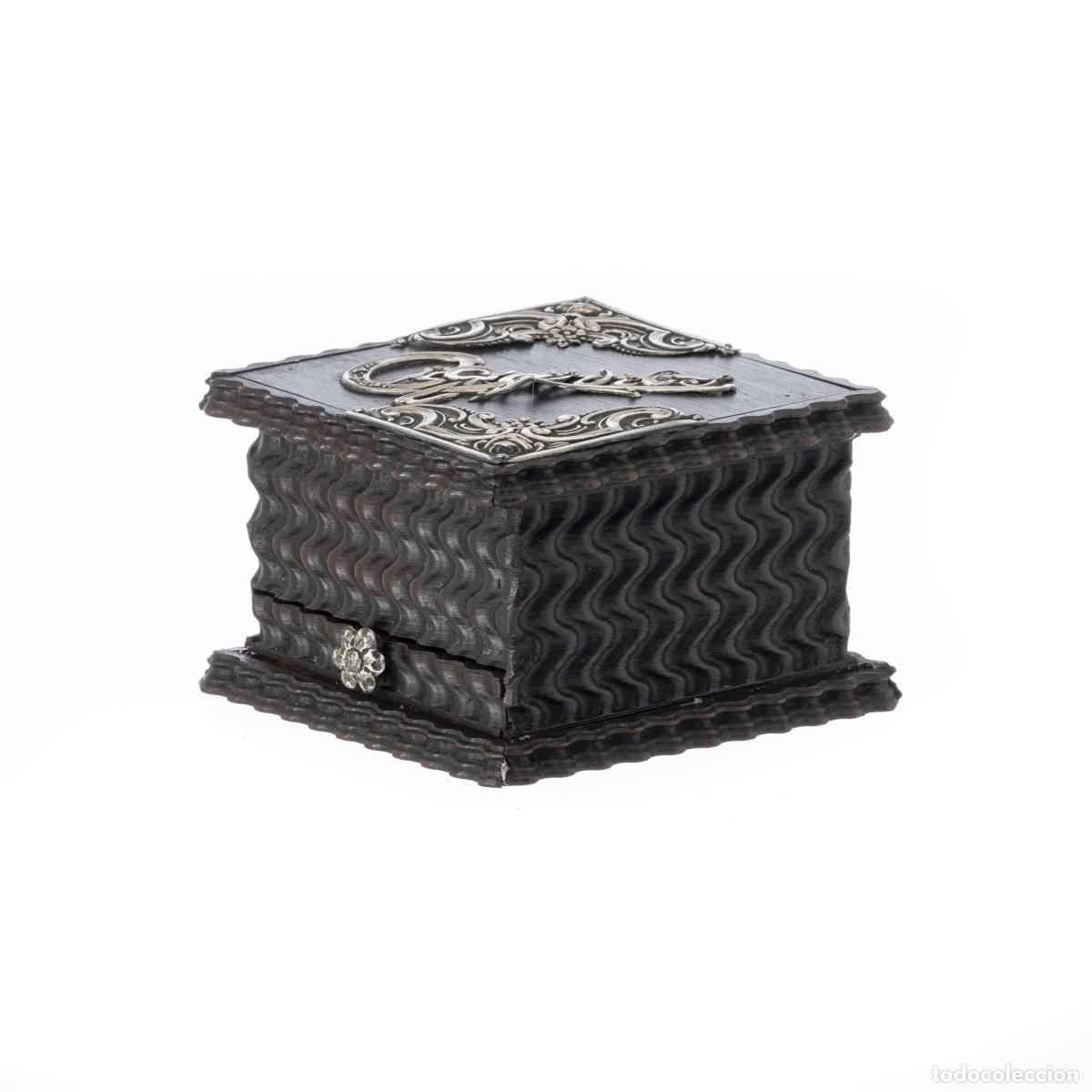 Livres: Plata - Estuche para cigarrillos de palisandro y plata - Siglo XIX