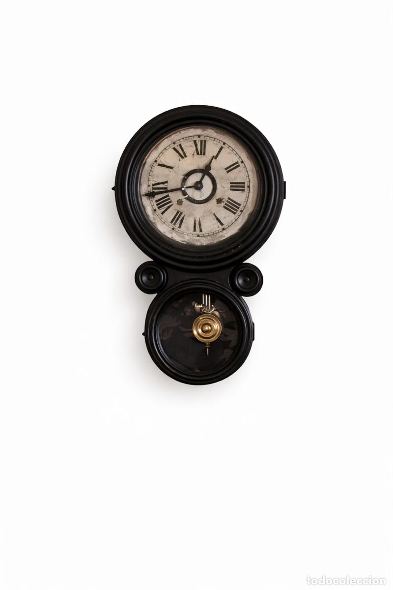 B&uuml;cher: Reloj de pared - siglo XIX