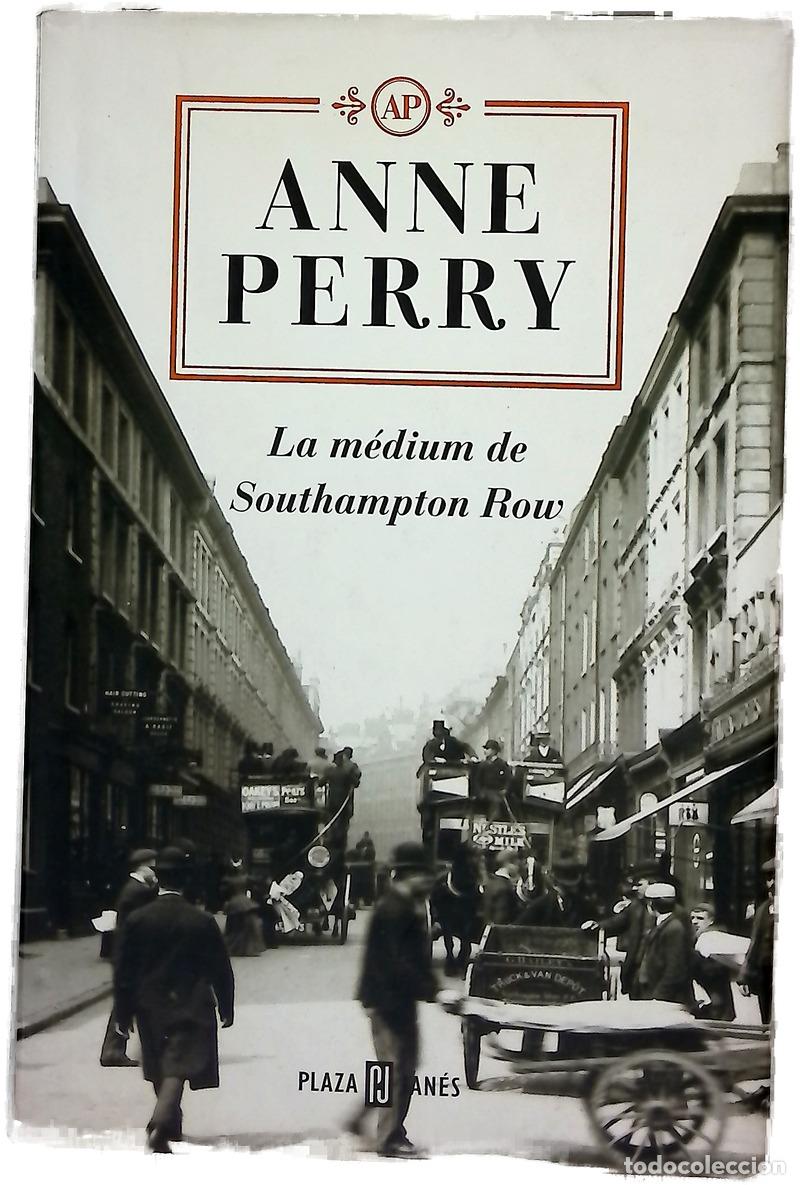 Libros: La m&eacute;dium de Southampton Row