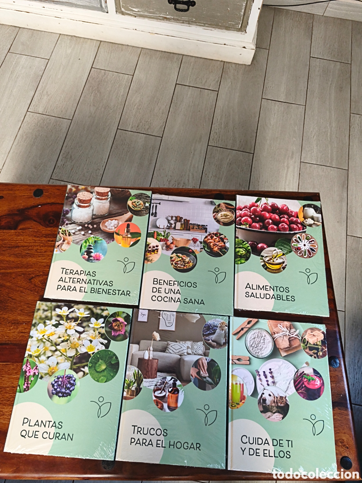 Livres: 6 tomos precintados vida y salud