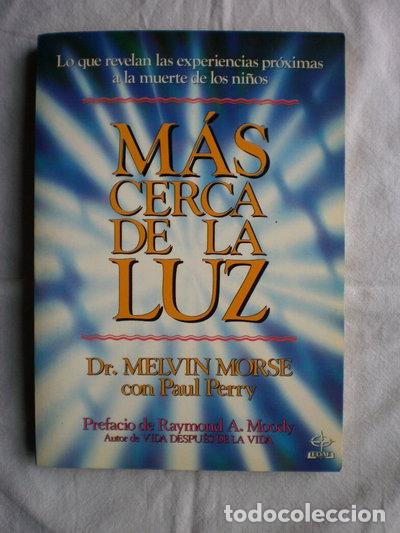 Libri di seconda mano: M&aacute;s cerca de la luz- 9788476405239