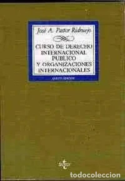 Livros em segunda m&atilde;o: Curso de Derecho Internacional P&uacute;blico y Organizaciones Internacionales- 9788430924998