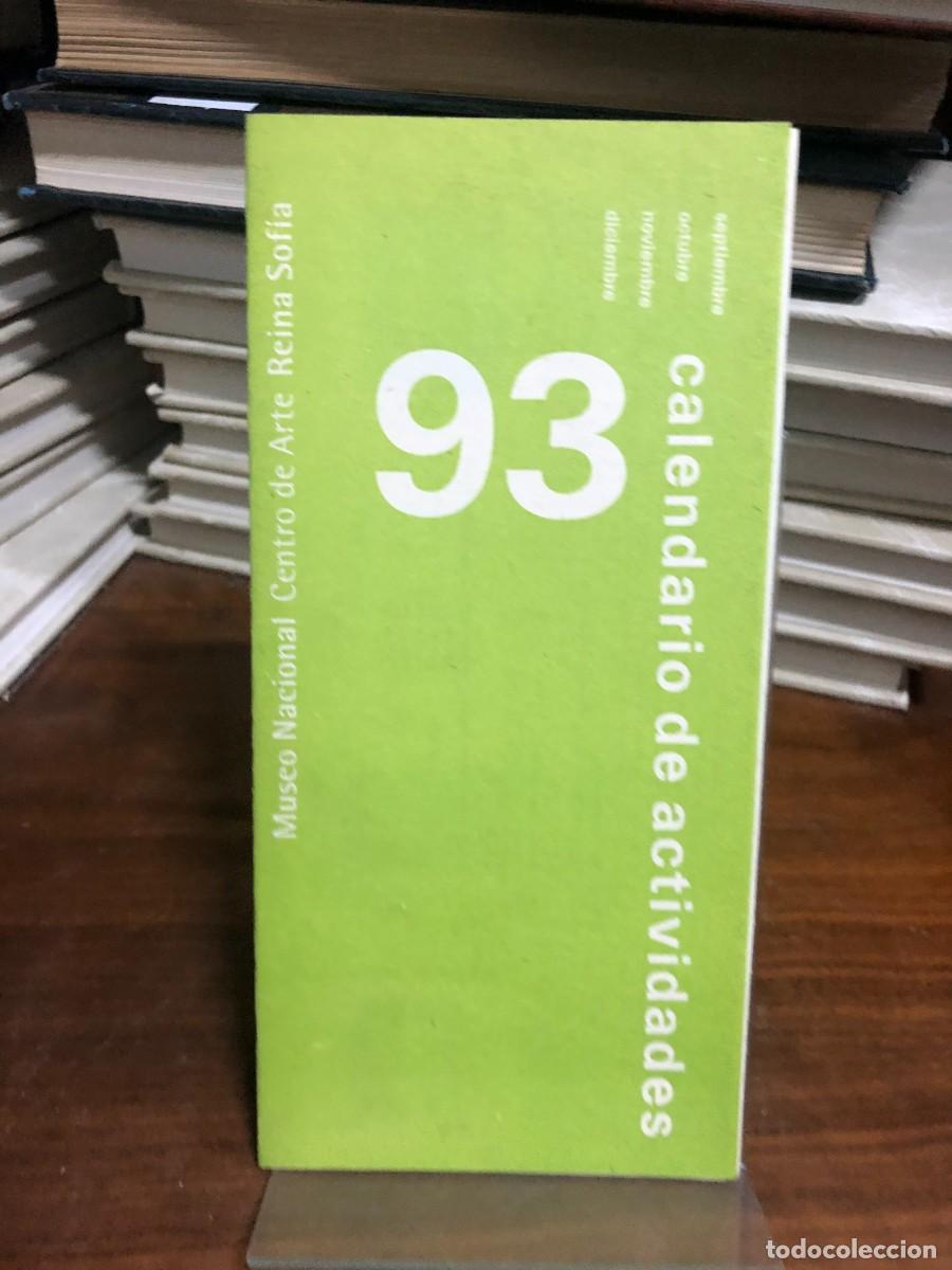 books: 93 Calendario de Actividades Museo Nacional Centro de Arte Reina Sof&iacute;a