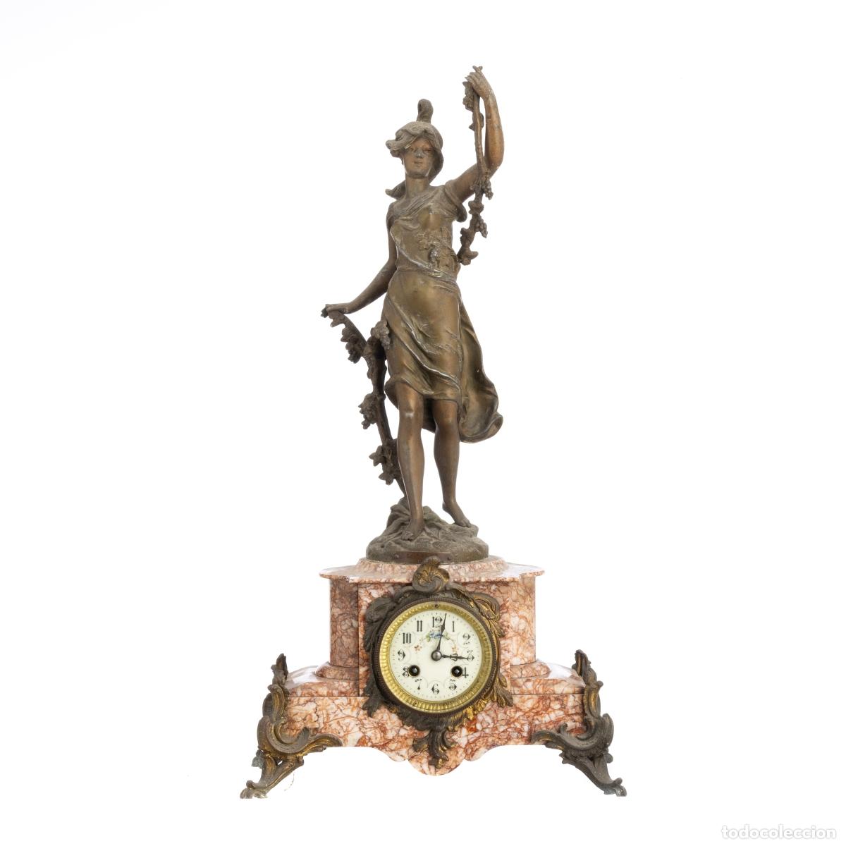 Livros em segunda m&atilde;o: Reloj de mesa - La Vigne Par Pathou - siglo XIX