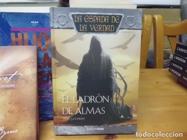 Libros: EL GEMELO DE LA MONTA&Ntilde;A LA ESPADA DE LA VERDAD TERRY GOODKIND