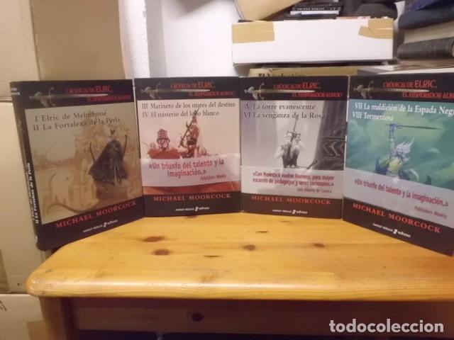 Livros em segunda m&atilde;o: CR&Oacute;NICAS DE ELRIC EL EMPERADOR ALBINO MICHAEL MOORCOCK COMPLETA 4 TOMOS