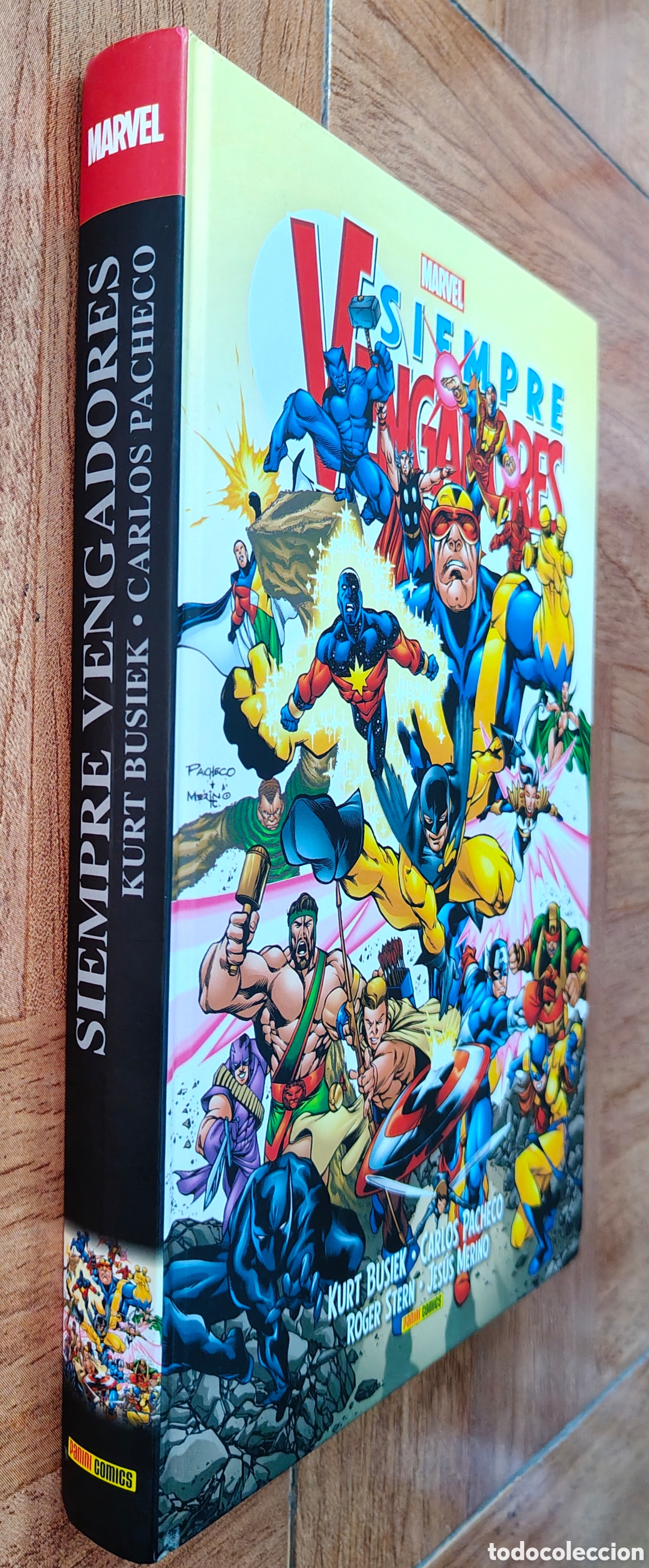Livres: Siempre Vengadores Integral � Panini - Kurt Busiek / Carlos Pacheco