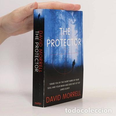 books: The Protector- 9780755303656