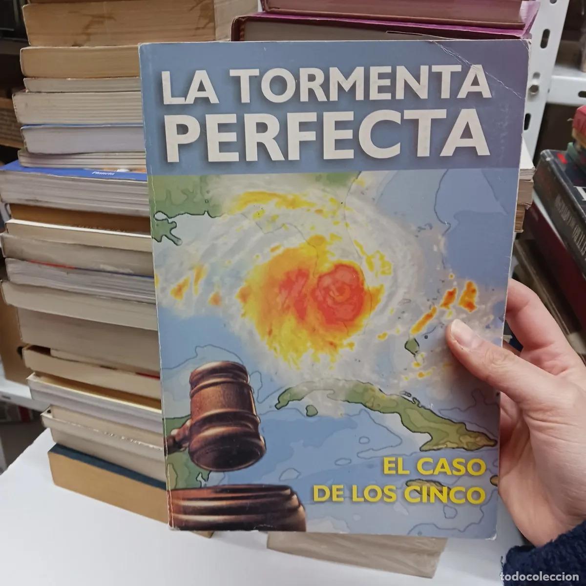 Libros: La tormenta perfecta (det.) - VVAA - Foto 1