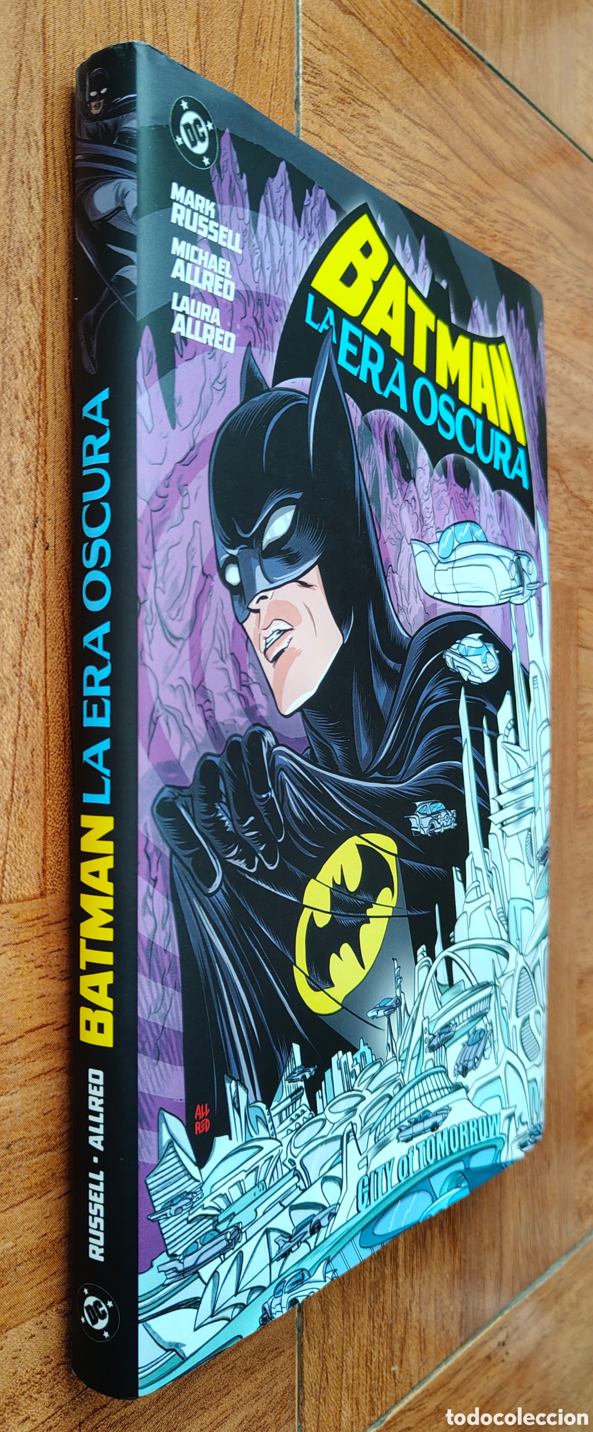 B&uuml;cher: Batman: La Era Oscura � Panini - Mark Russell / Michael Allred / Laura Allred
