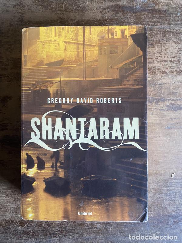 Livres: Shantaram - Roberts Gregory David