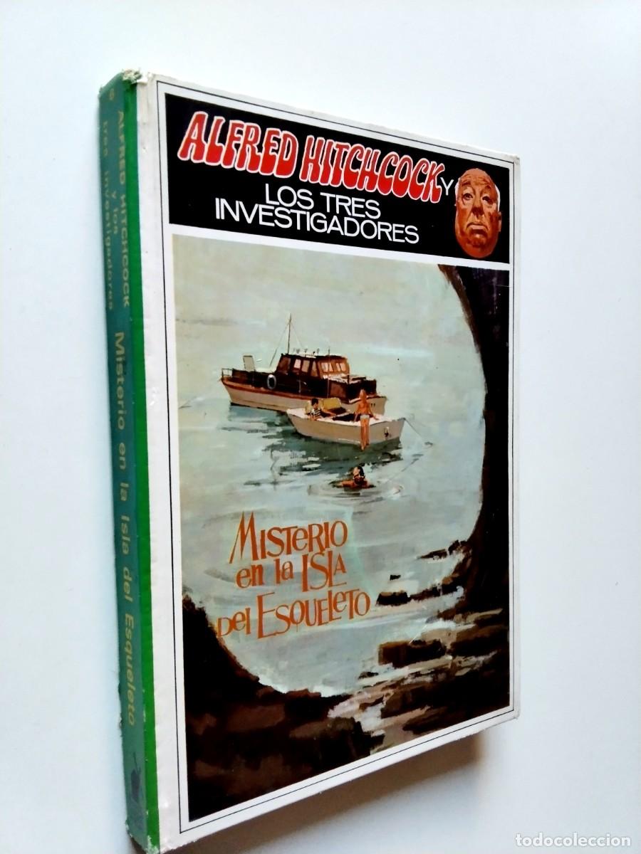 Libri di seconda mano: Texto de Robert Arthur - Misterio en la isla del esqueleto (Alfred Hitchcock y Los tres investigador