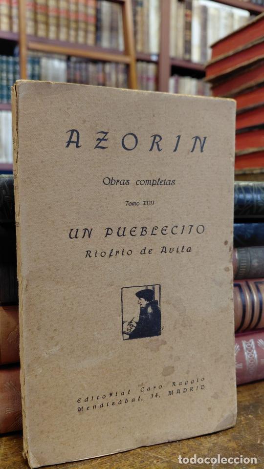 B&uuml;cher: UN PUEBLECITO. Riofrio de Avila. - AZOR&Iacute;N.