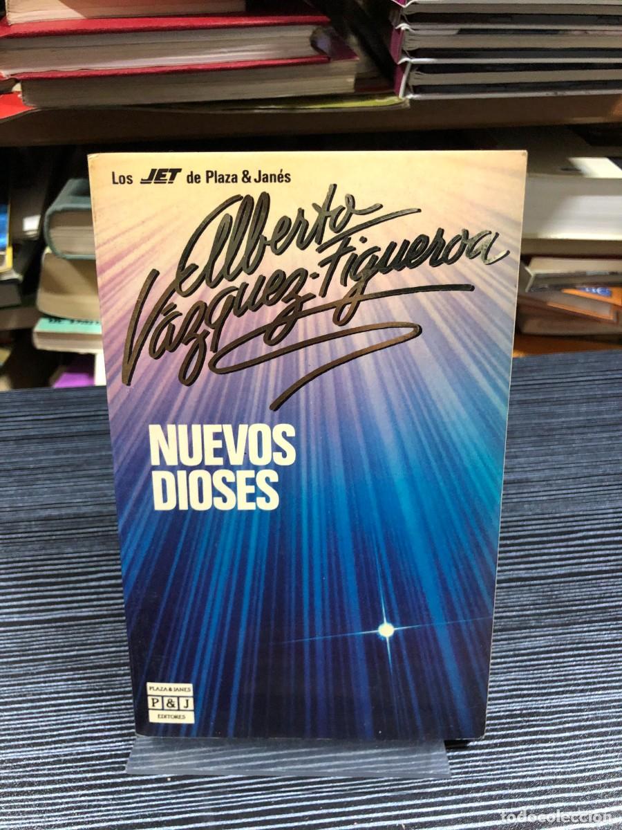 Libros: Nuevos dioses Alberto V&aacute;zquez-Figueroa - Foto 1