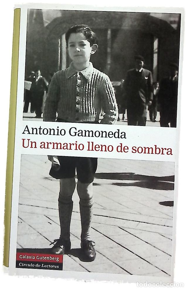 books: Un armario lleno de sombra