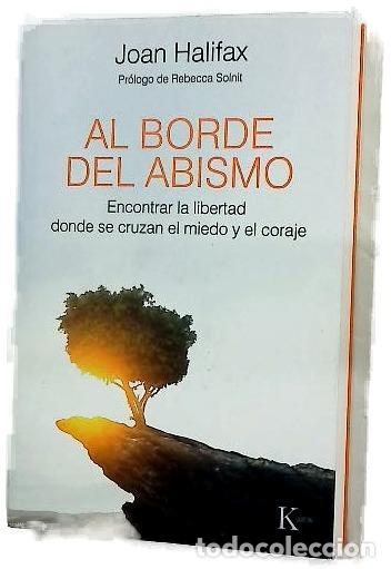 Livres: Al borde del abismo : encontrar la libertad donde se cruzan el miedo y el coraje