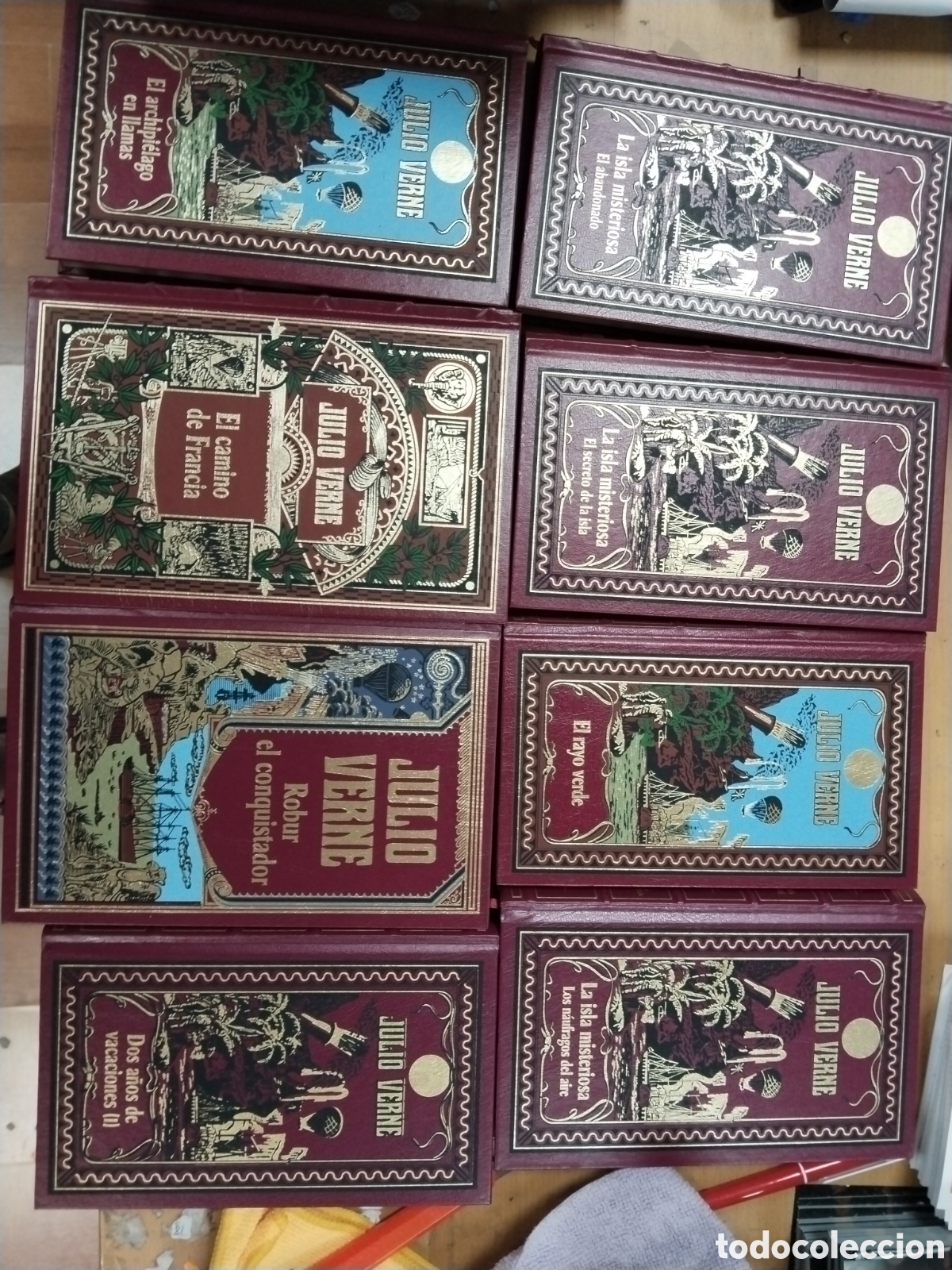 Libros: Lote de diecis&eacute;is libros de Julio Verne edici&oacute;n roja