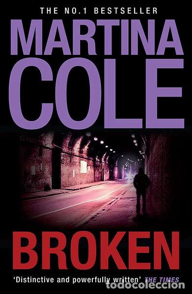 Livros em segunda m&atilde;o: Broken- 9780755372140
