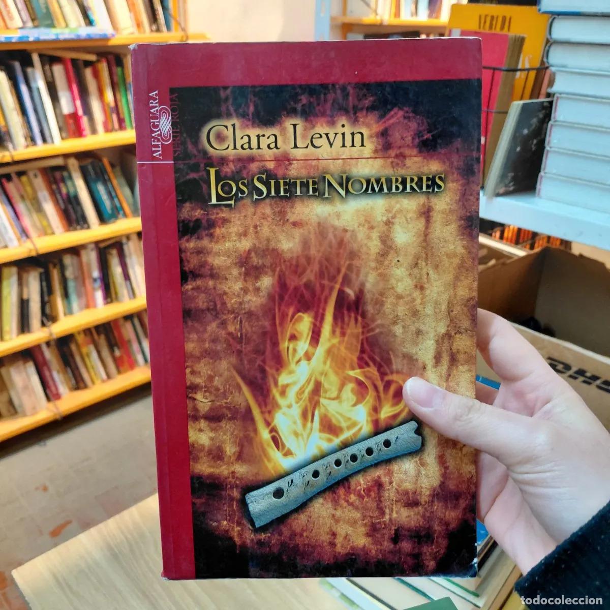 Livres: Los siete nombres (det.) - Clara Levin