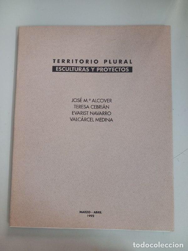 Libros: Territorio Plural. Esculturas y proyectos.
