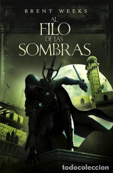 B&uuml;cher: Al filo de las sombras- 9788401339059
