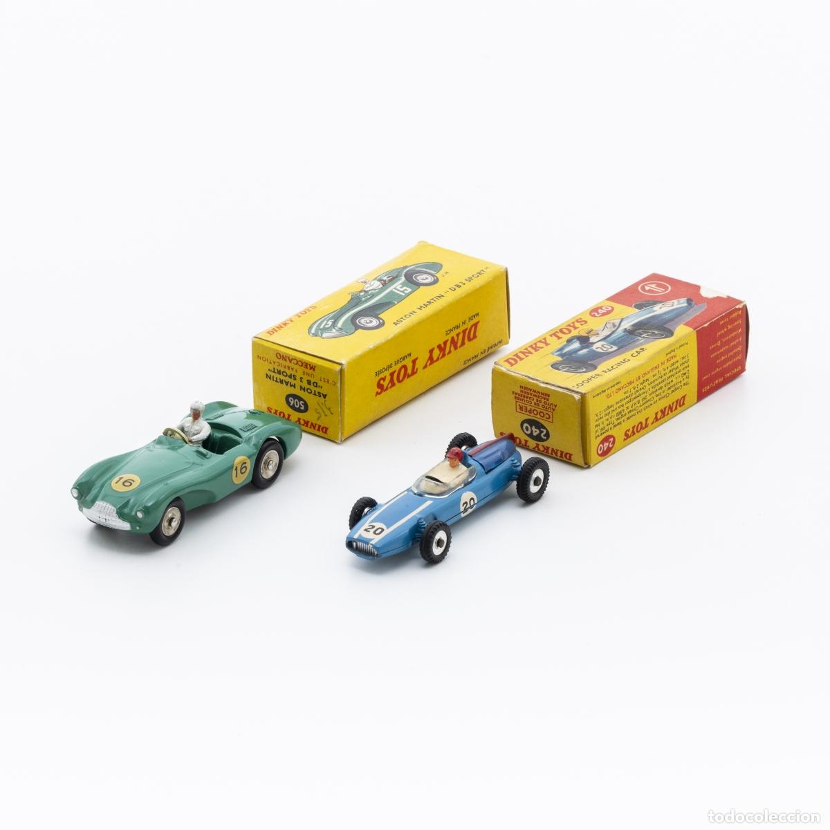 books: Juguetes - Dos coches Dinky Toys