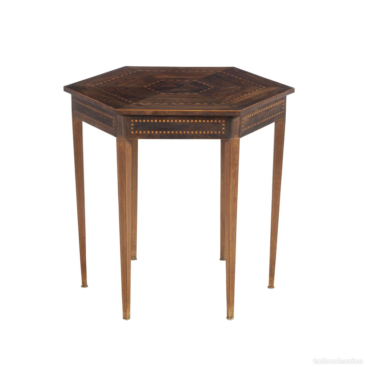 Libros: Muebles - Mesa de centro D. Maria en palisandro - siglo XIX - Foto 1