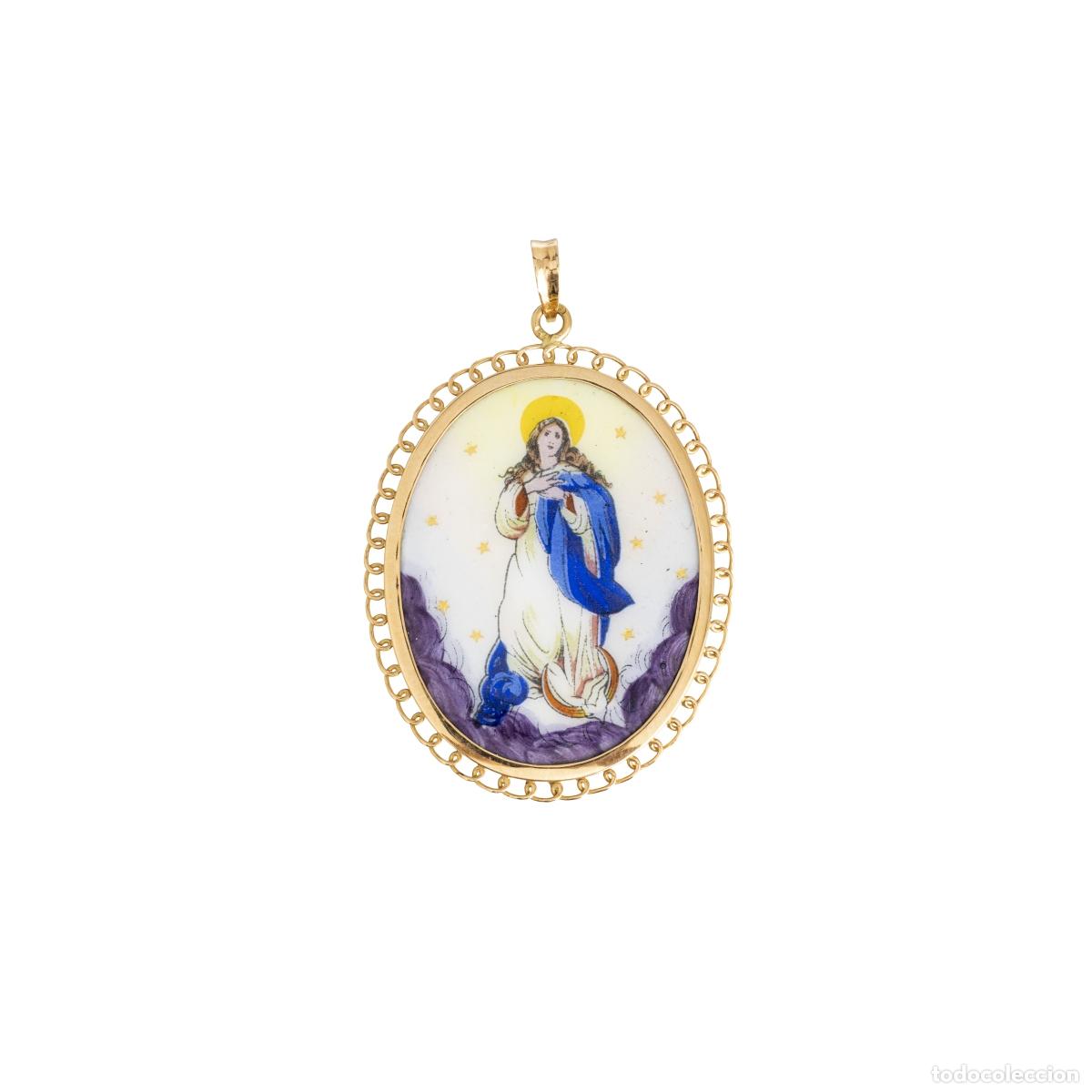 Libri di seconda mano: Joyas - Medalla de Nuestra Se&ntilde;ora de la Inmaculada Concepci&oacute;n en oro de 19,2 quilates.
