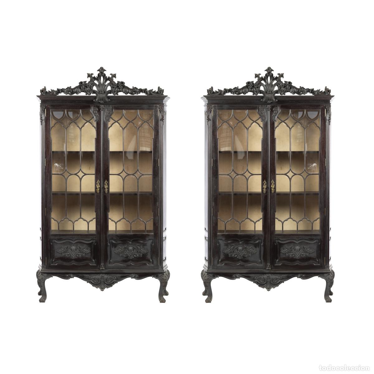 Libri di seconda mano: Muebles - Par de vitrinas