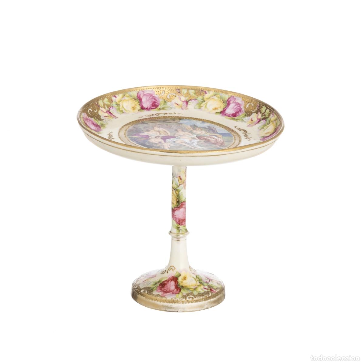 Libros: Porcelana - Frutero con pie alto - Siglo XIX