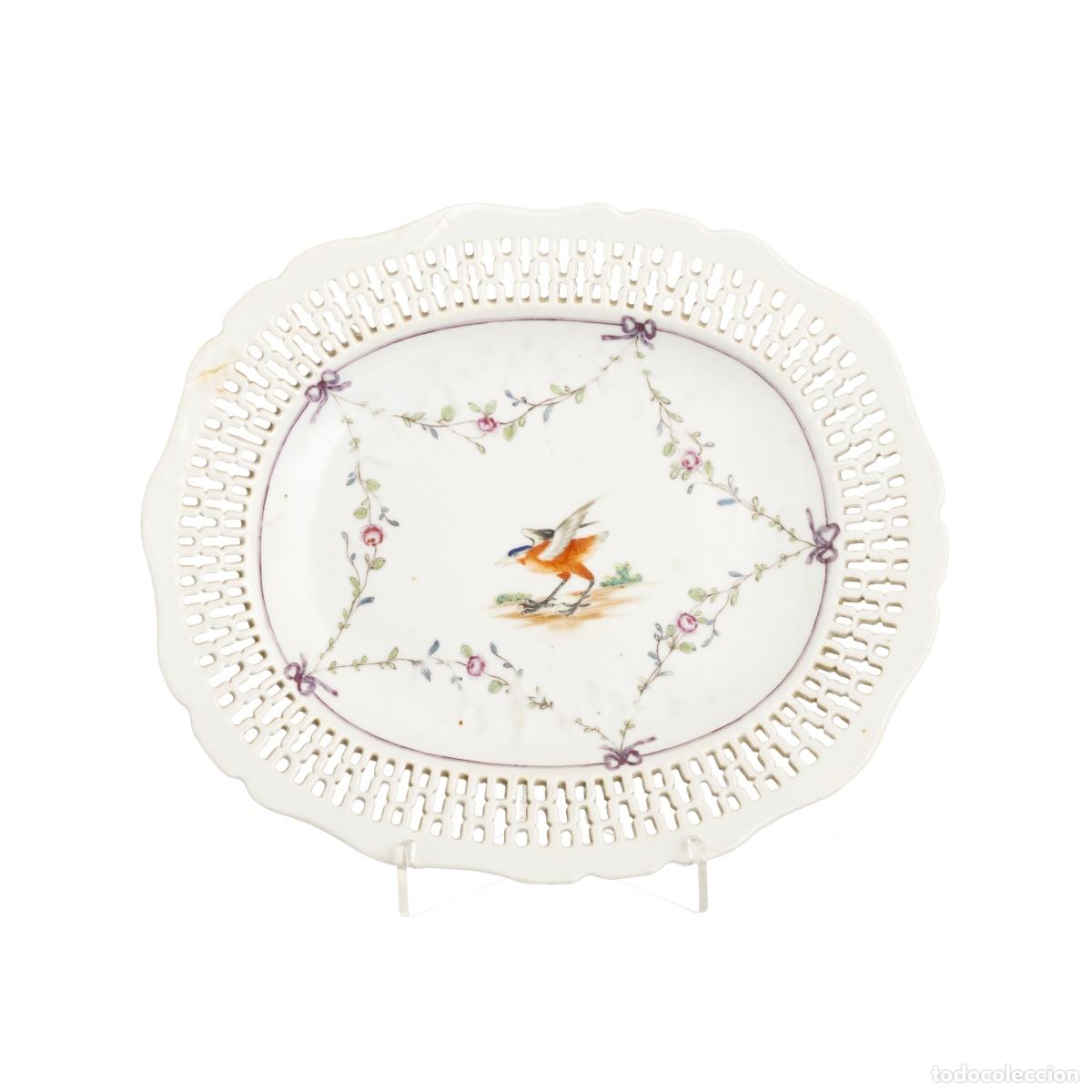 Libros: Porcelana china - Plato de servir de la Compa&ntilde;&iacute;a Brit&aacute;nica de las Indias Orientales - Siglo XVIII