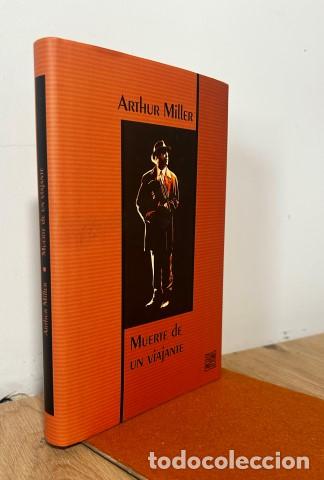 Livros em segunda m&atilde;o: Muerte de un viajante. Algunas conversaciones privadas en dos actos y un r&eacute;quiem - Miller, Arthur (1