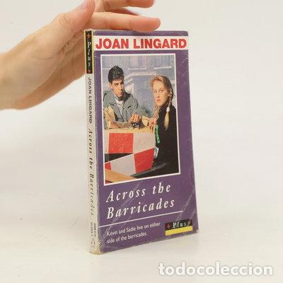 Libros: Across the Barricades- 9780140326246
