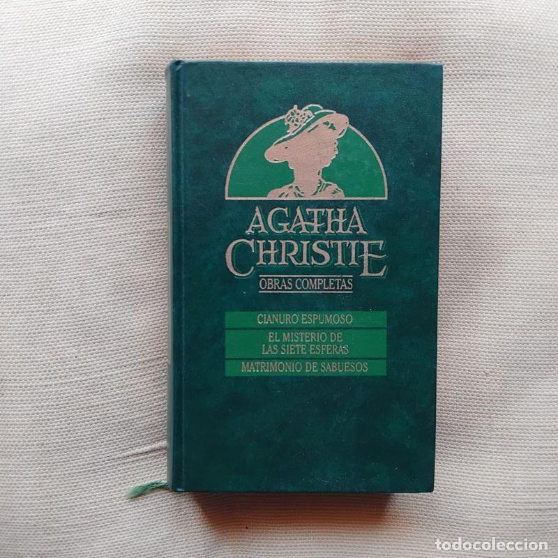 Libros: Cianuro espumoso / El misterio de las siete esferas / Matrimonio de sabuesos - Agatha Christie
