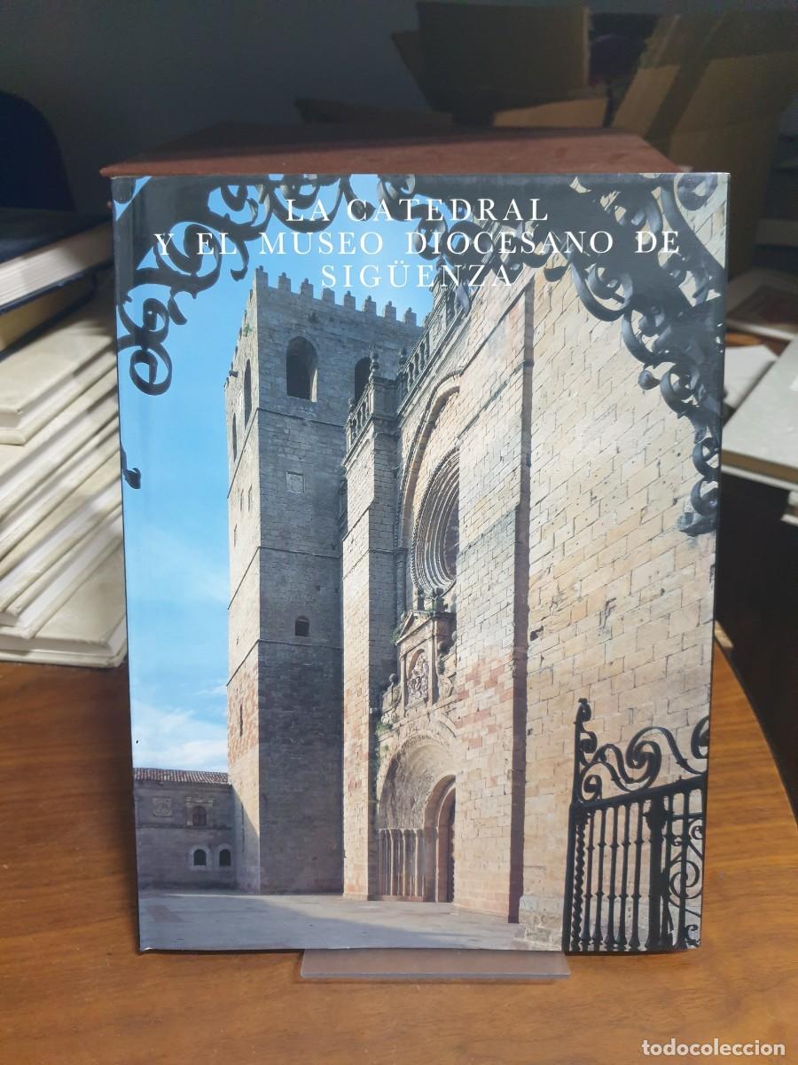 Libros: La Catedral y el Museo Diocesano de Sig&uuml;enza - Foto 1