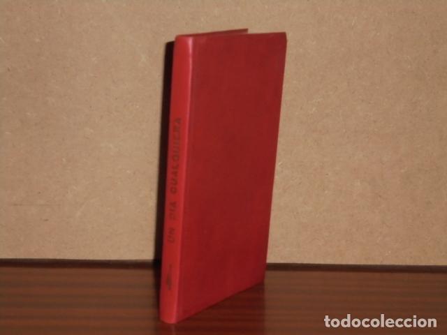 B&uuml;cher: UN D&Iacute;A CUALQUIERA - Villardefrancos, Mar&iacute;a Luisa
