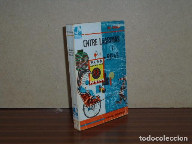 Libri di seconda mano: ENTRE L&Aacute;GRIMAS Y RISAS - Yutang, Lin