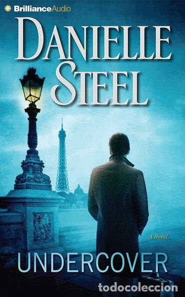 Libri di seconda mano: Undercover- 9781455834365