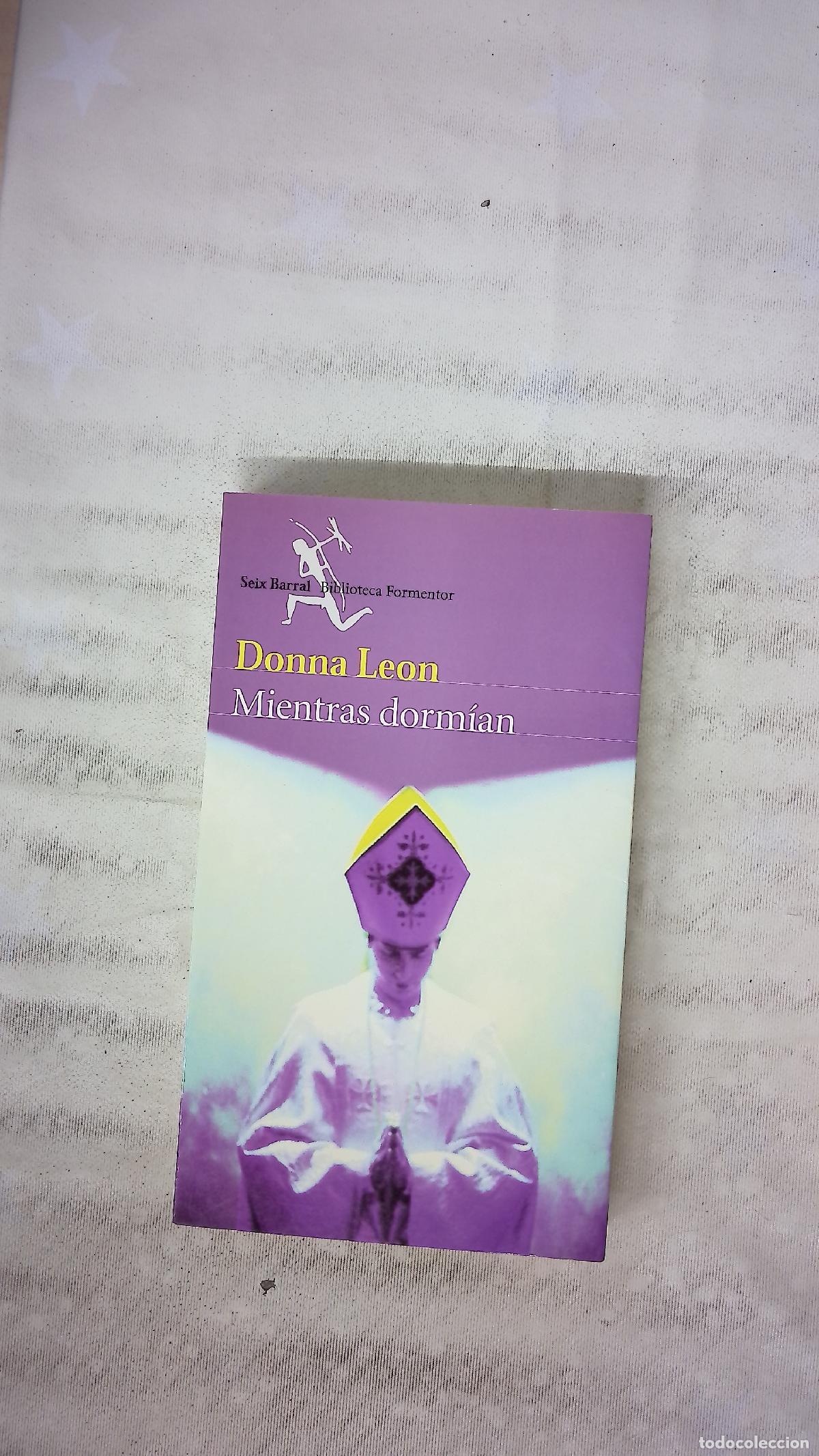 Libros: Mientras dorm&iacute;an - Leon, Donna