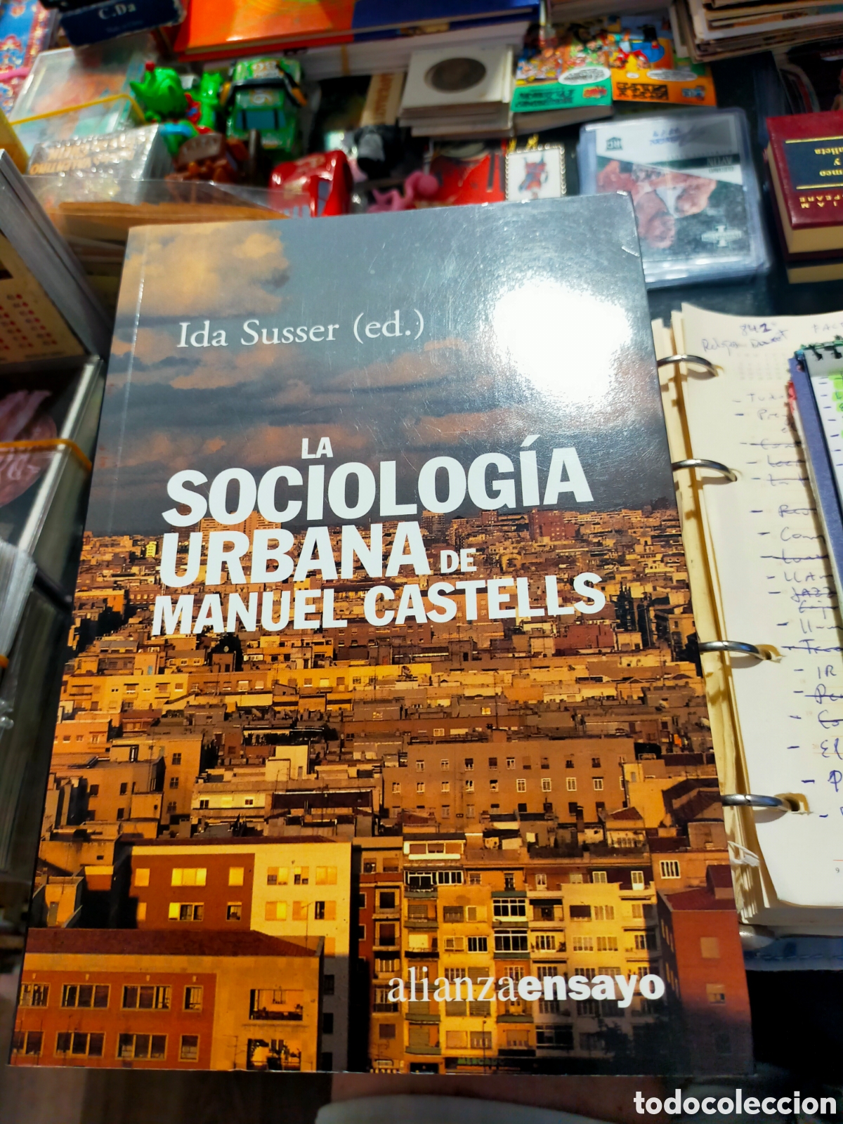 Libros: LA SOCIOLOG&Iacute;A URBANA MANUEL CASTELLS IDA SUSSER ALIANZA ENSAYO