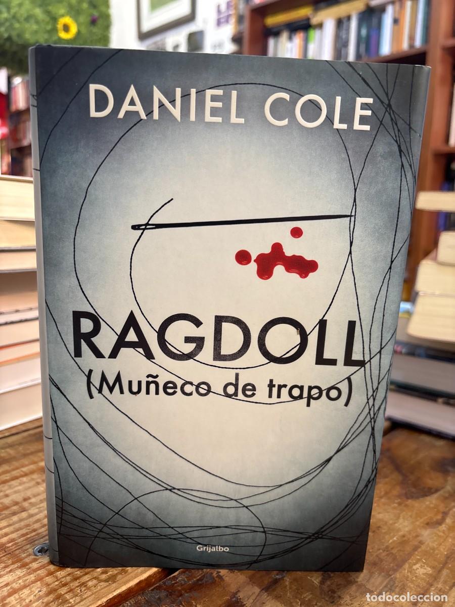books: Ragdoll (Mu&ntilde;eco de trapo) / Ragdoll TRSAAA Cole, Daniel Idioma: Espa&ntilde;ol