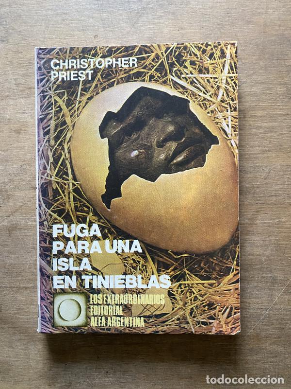 books: Fuga para una isla en tinieblas - Priest Christopher