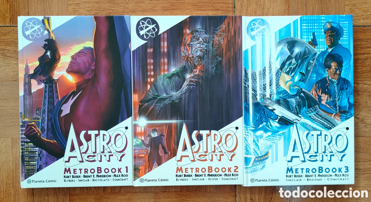 Libros: Astro City: MetroBook (1-2-3) � 3 Vol&uacute;menes � Planeta C&oacute;mic - Kurt Busiek / Alex Ross / Anderson