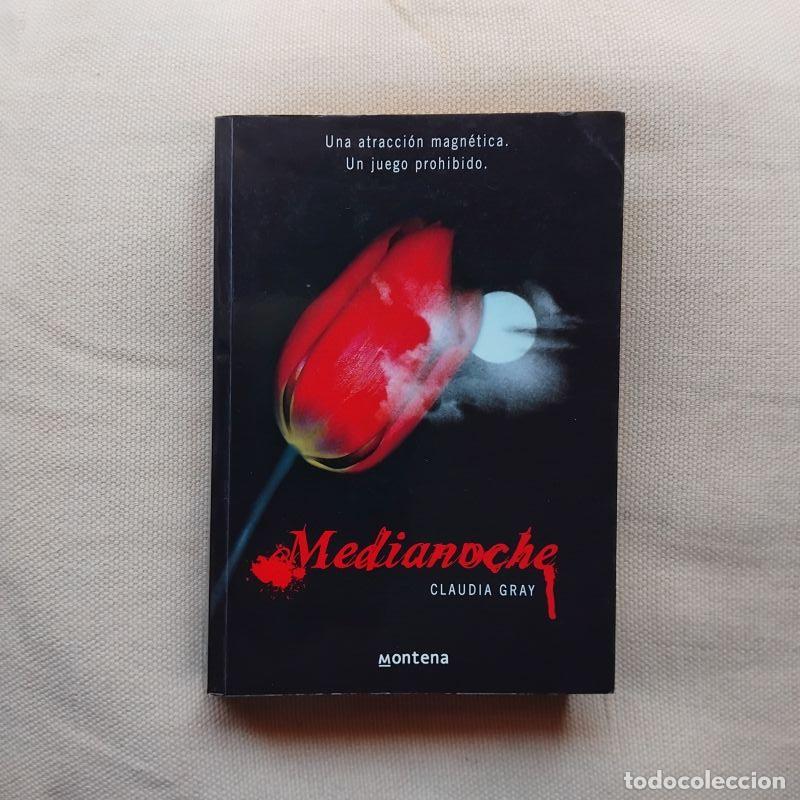 Libri di seconda mano: Medianoche - Claudia Gray