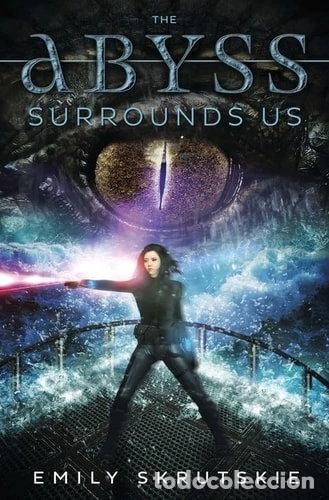 Libri di seconda mano: The Abyss Surrounds Us- 9780738746913