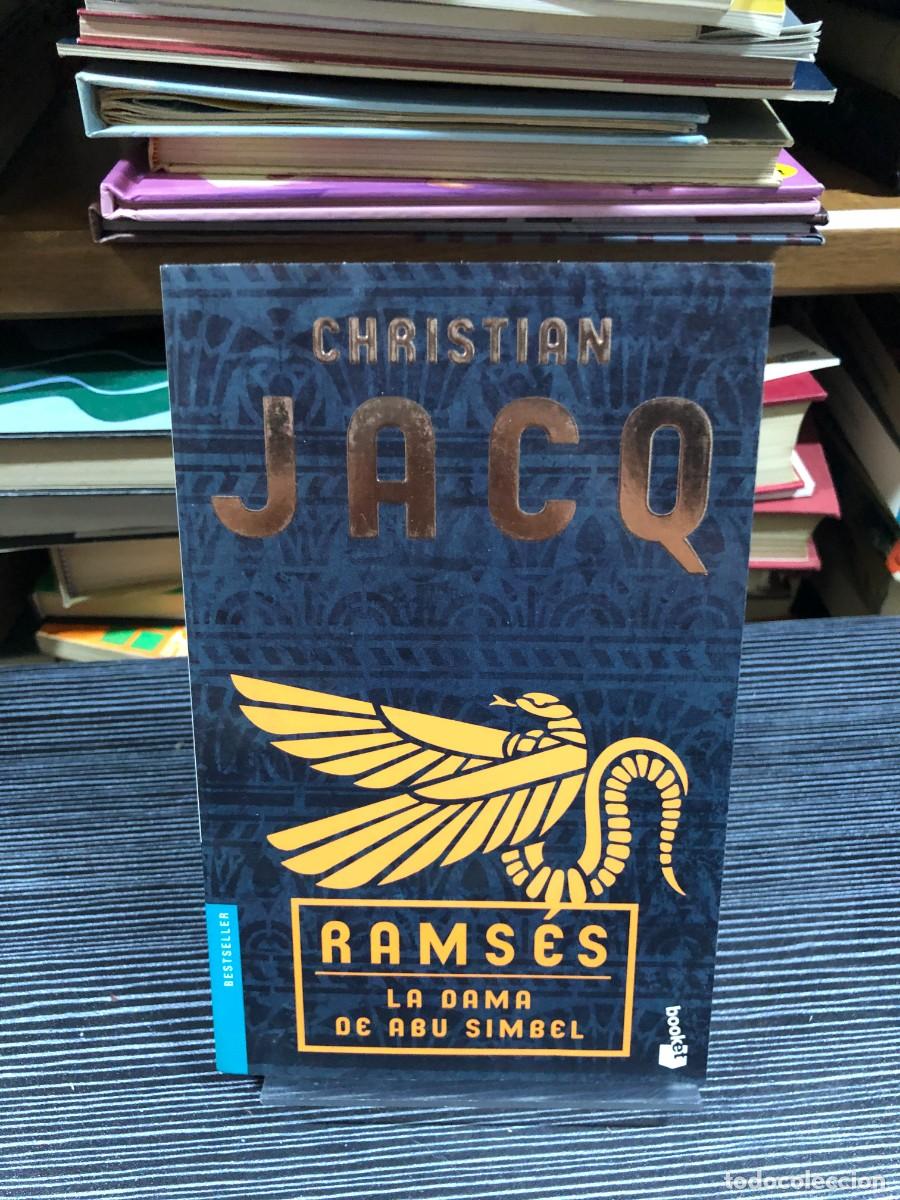 Livros em segunda m&atilde;o: Rams&eacute;s: La dama de Abu Simbel Christian Jacq
