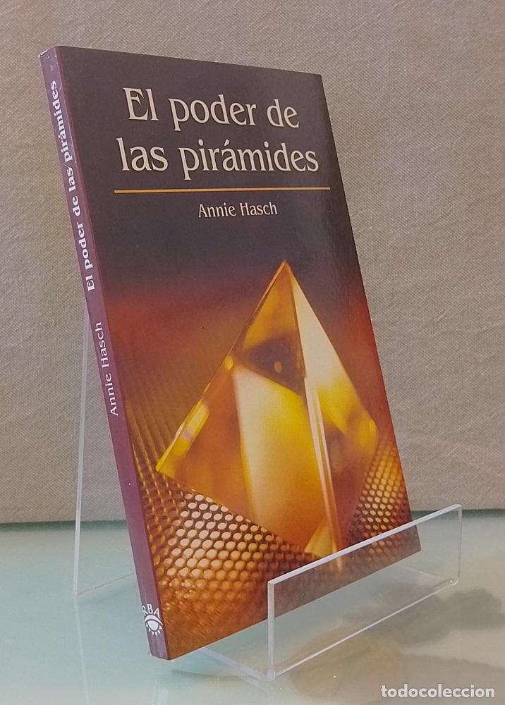 Livres: El poder de las pir&aacute;mides (como NUEVO) - Annie Hasch
