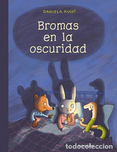 B&uuml;cher: Bromas en la oscuridad- 9788484644026